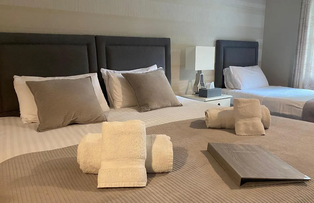 The Oaks Hotel-1