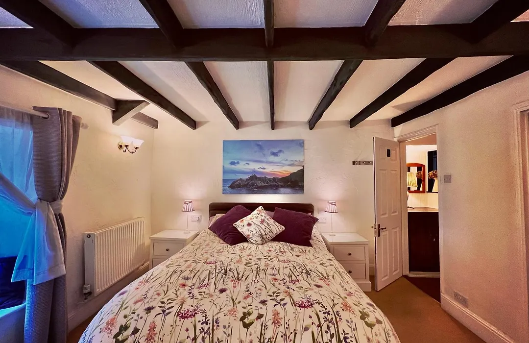 The Cottage Bed & Breakfast-1