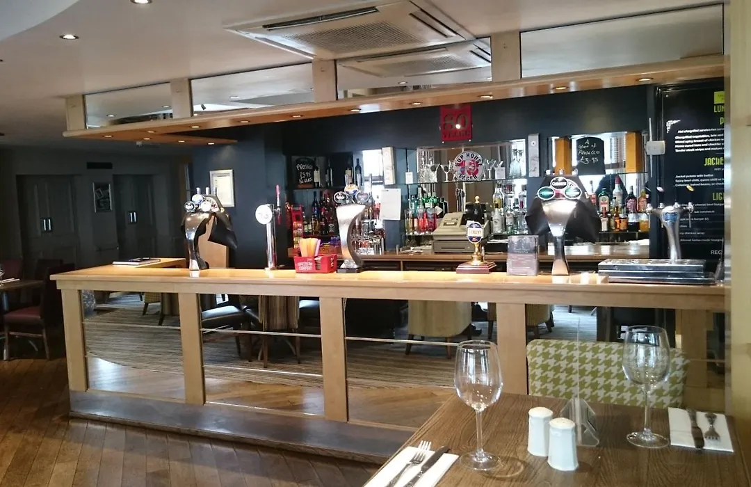 Regent Hotel Doncaster-1