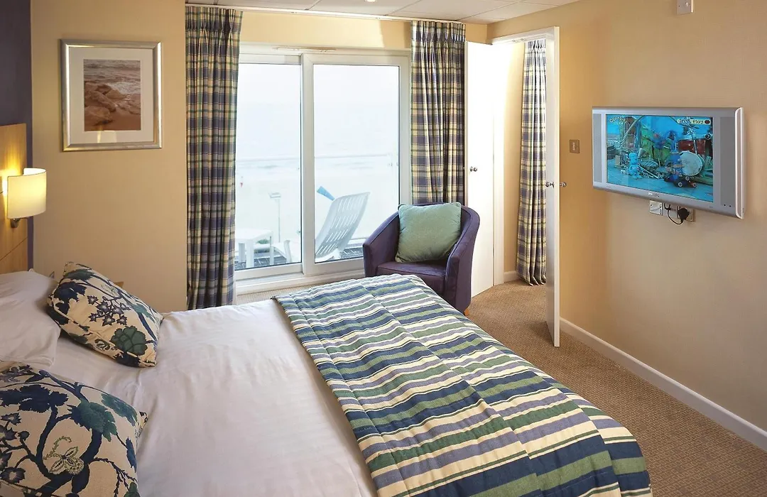 Sandbanks Hotel-1