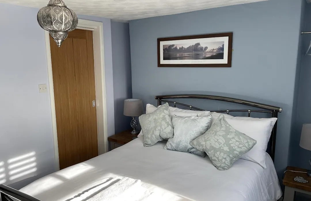 Lantana Guest House-1