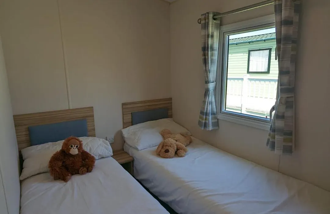 Lovely Bright Modern Caravan Swanage On Peaceful And Tranquil Holiday Park-1