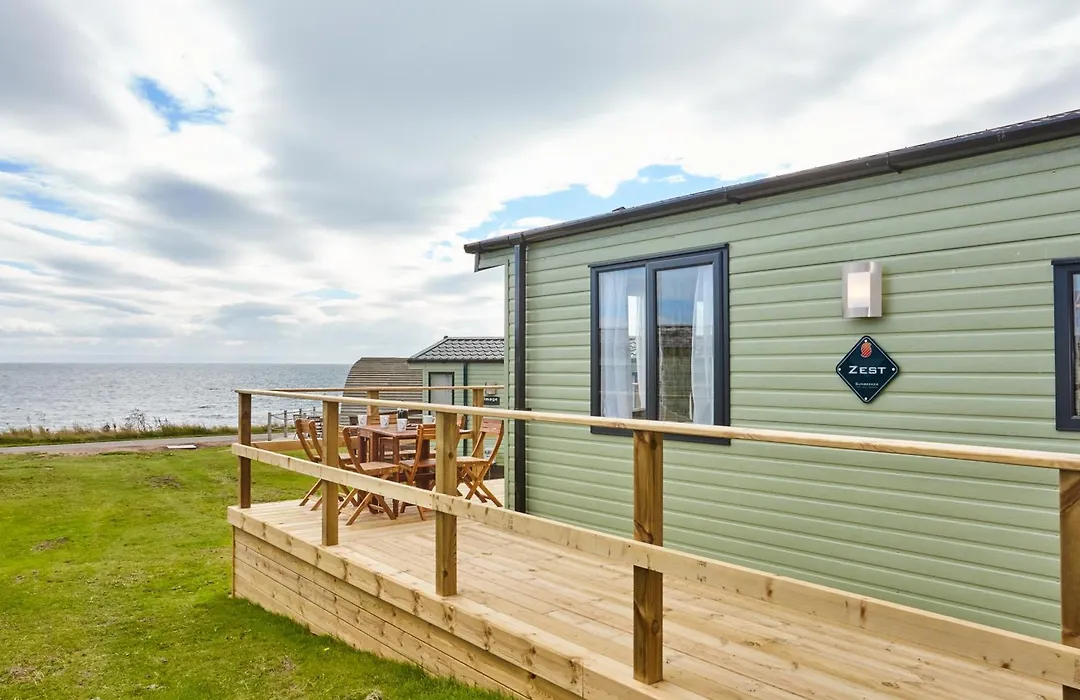 Sauchope Links Holiday Lodge And Glamping Park-1