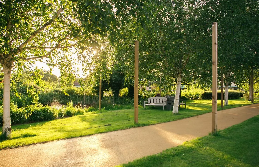 Drift Inn At Wyboston Lakes-1