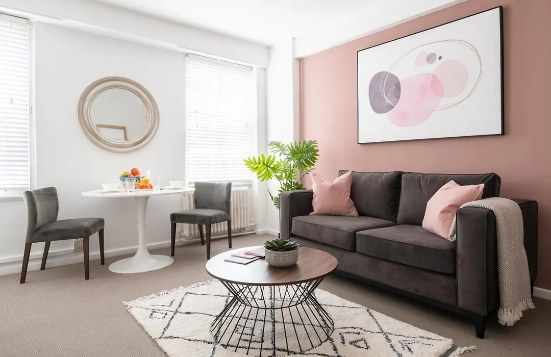 Dolphin House Serviced Apartments-1