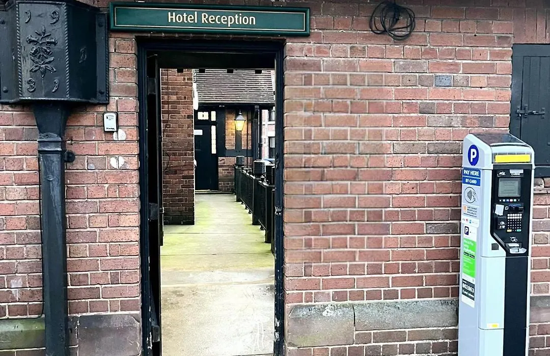 George And Dragon Place-1
