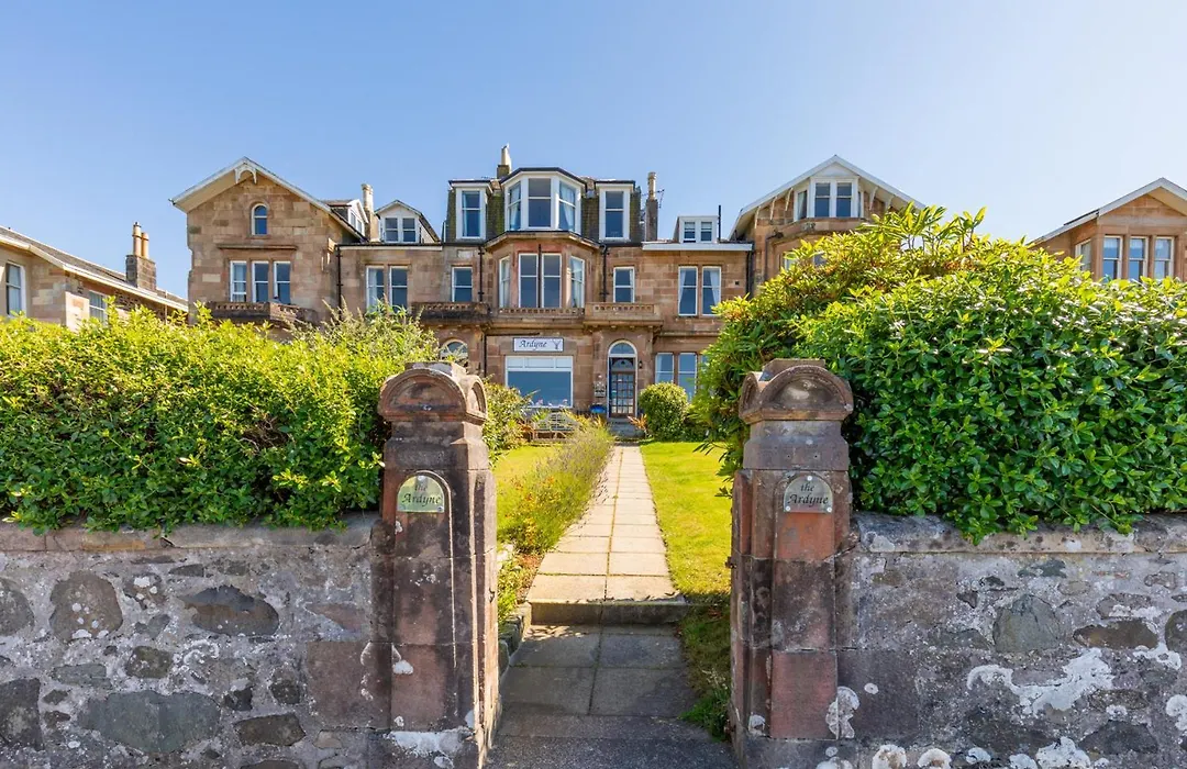 The Ardyne Guest House-1