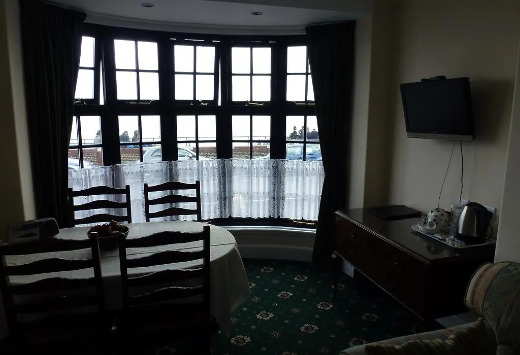 Royal Hotel (Adults Only)-1