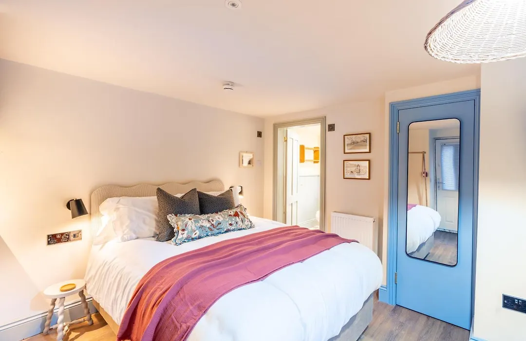 The Willows Boutique Stays By I-Stay Whitby-1