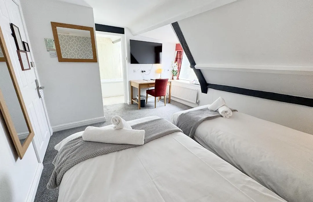 The Red Lion Hotel-1