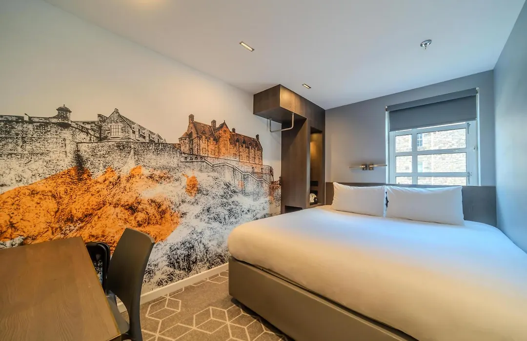 Km Hotel-1