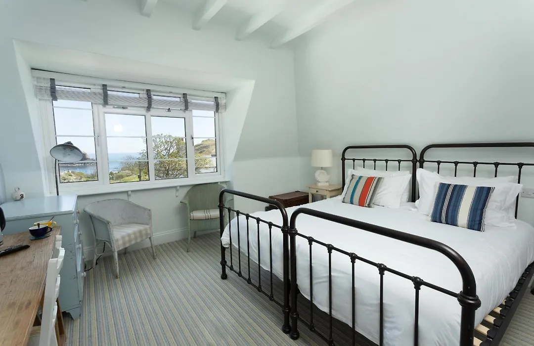 Lulworth Cove Inn-1