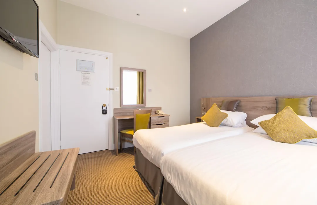 Phoenix Hotel-1