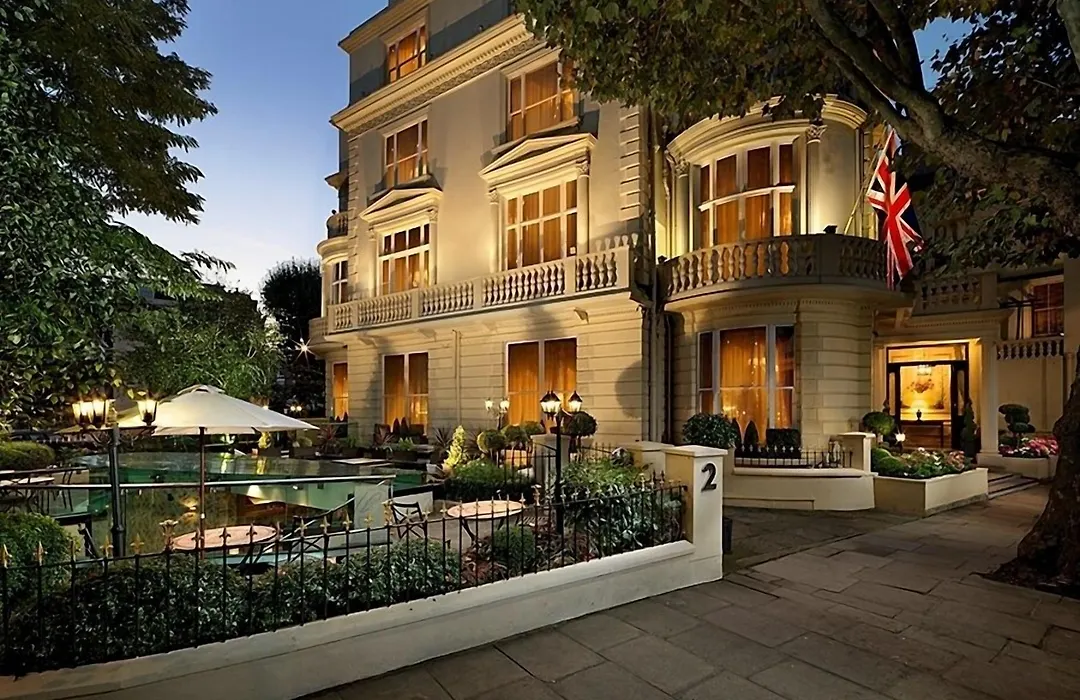 The Colonnade-1