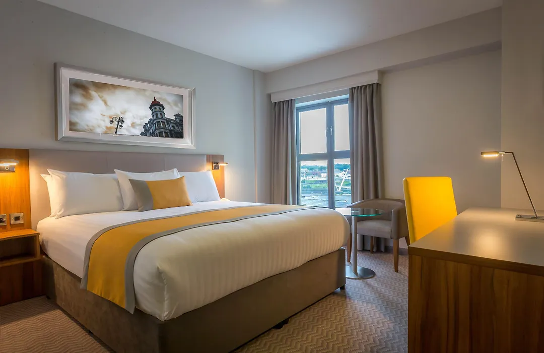 Maldron Hotel Derry-1