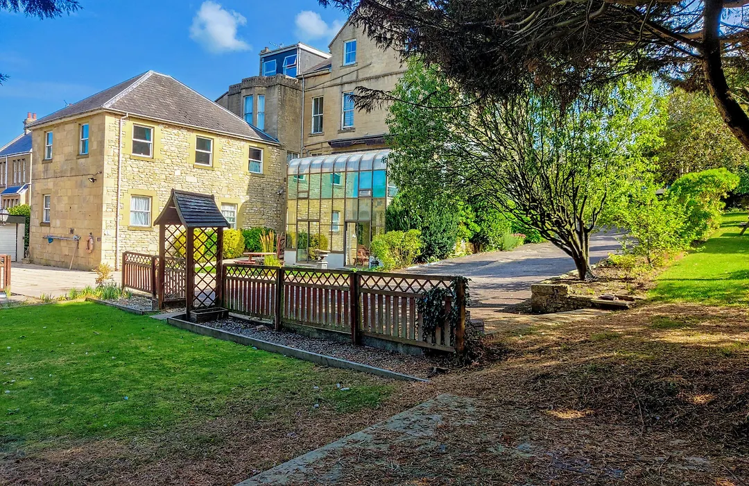 Wentworth House - Free Parking-1