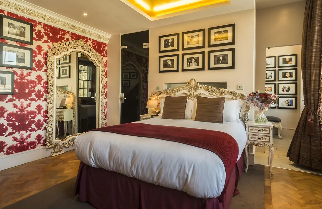 Le Monde Hotel-1