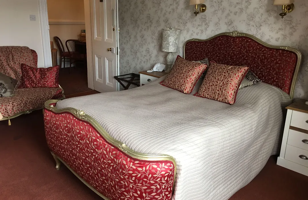 Station Hotel-1