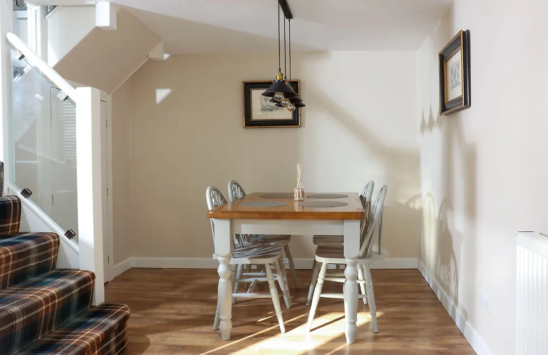 Broom Hall Inn-1