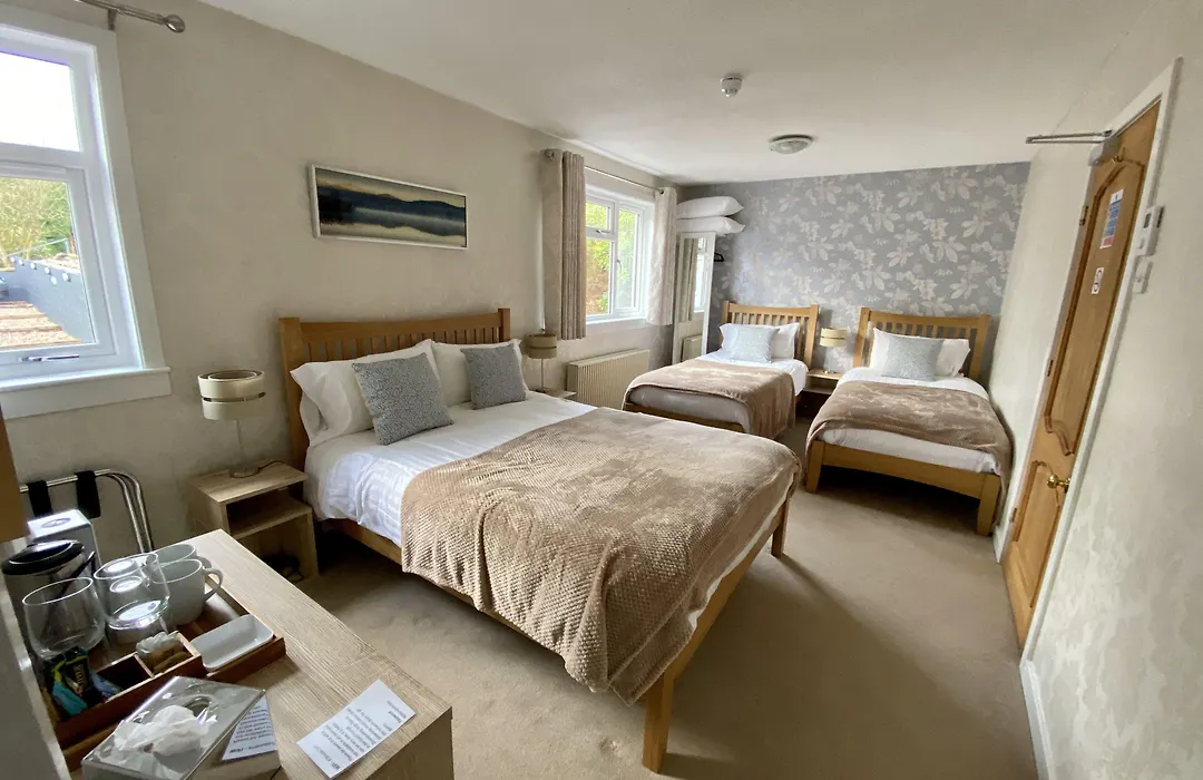 Coire Glas Guest House-1