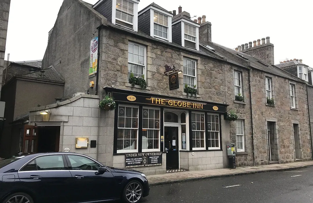 The Globe Inn-1