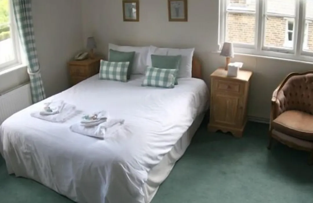 The Greyhound Inn Aldbury-1