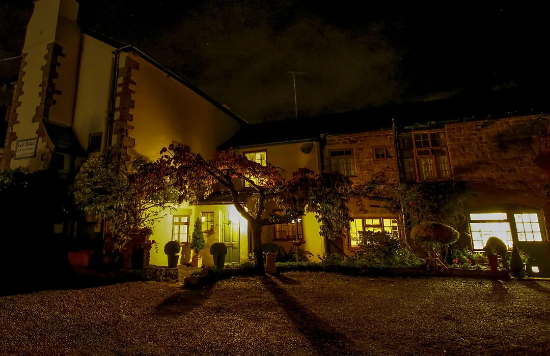 Lea House Bed And Breakfast-1