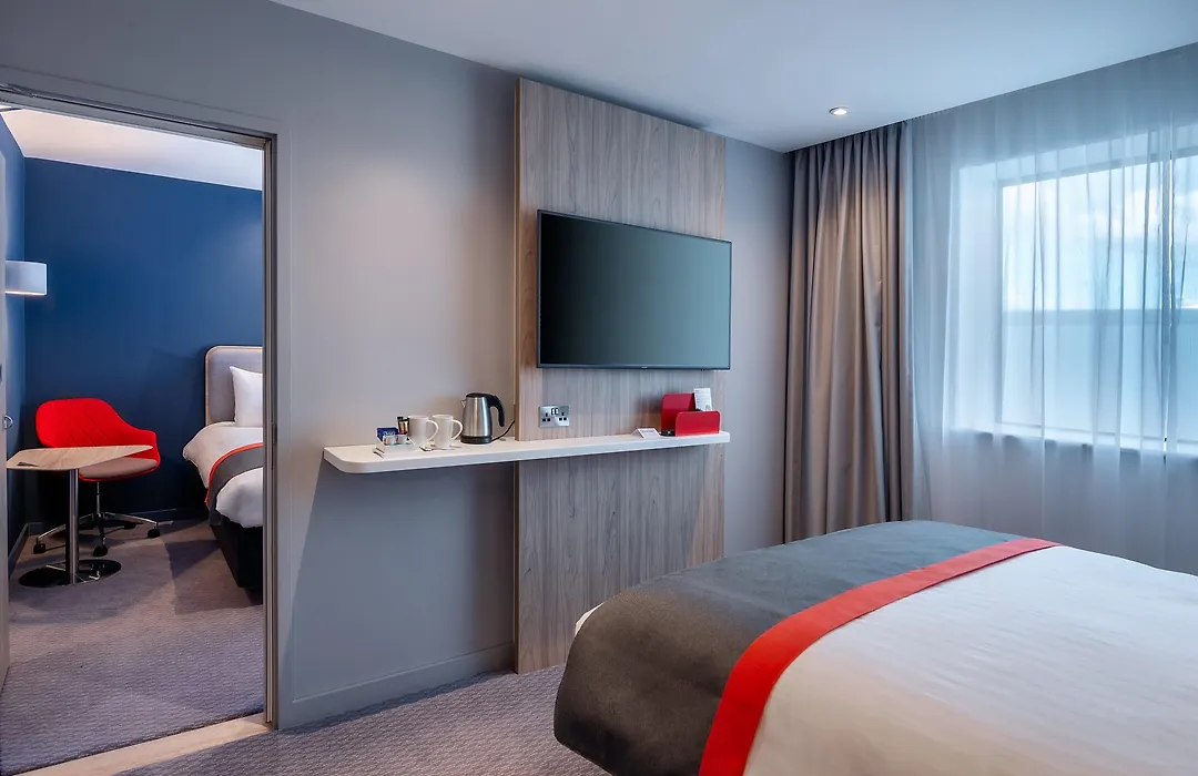 Holiday Inn Express - London Heathrow T4 By Ihg-1