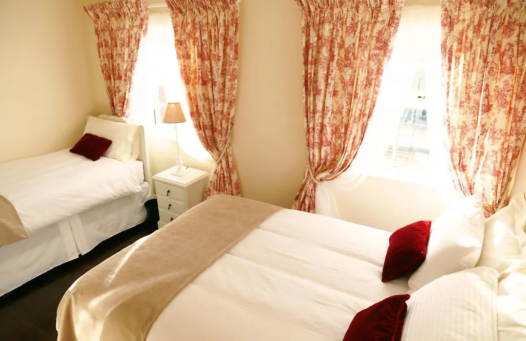 Number 8 The Townhouse-1