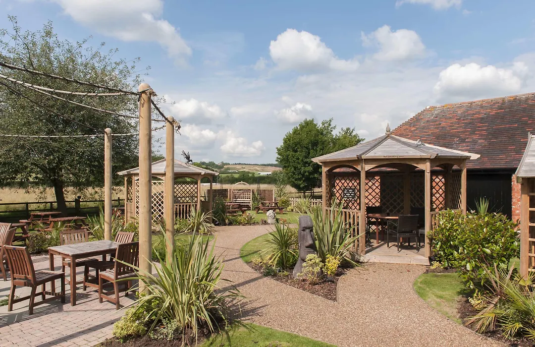 Meadow Farm Redditch By Marstons Inns-1