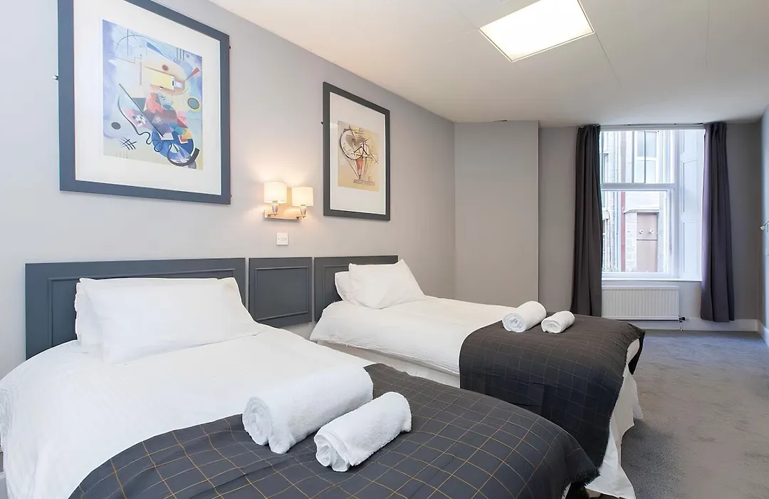 Citi Hotel Aberdeen-1