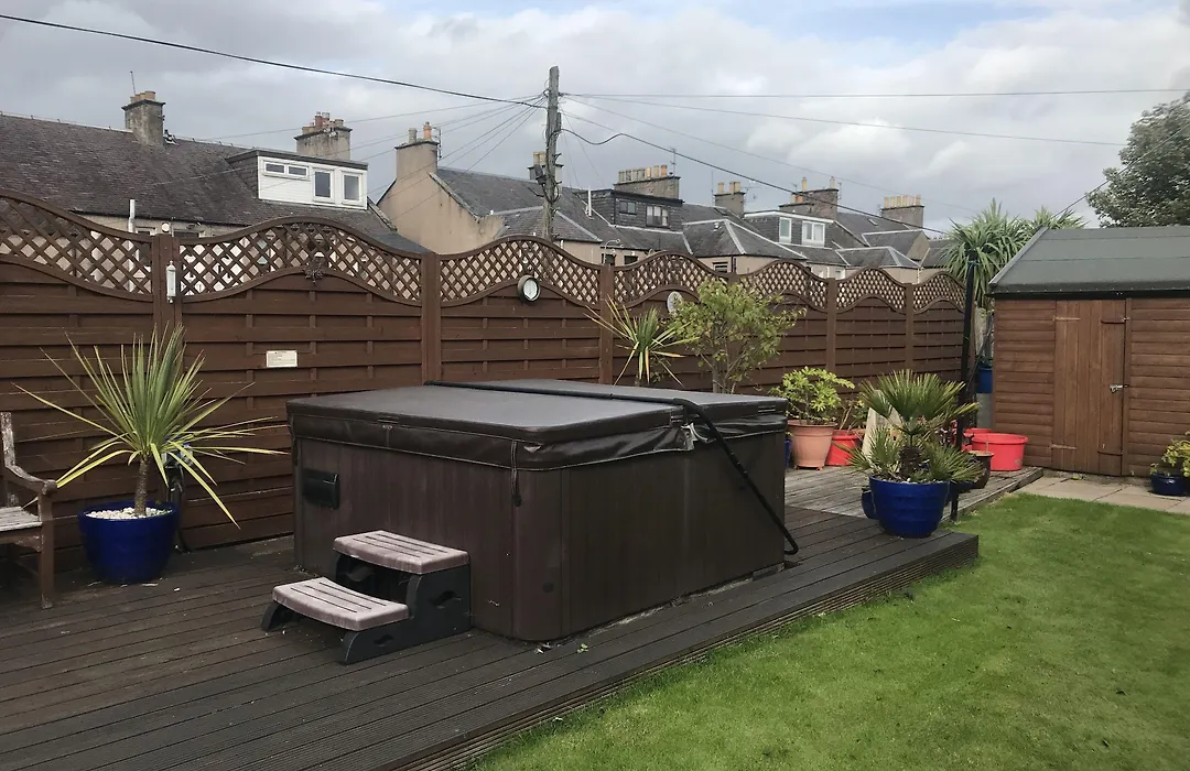 Dunclutha Guest House-1