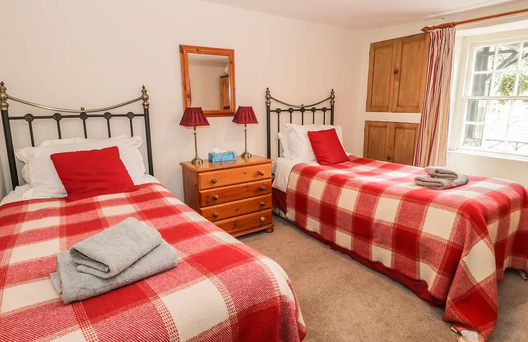 Rowan Cottage-1