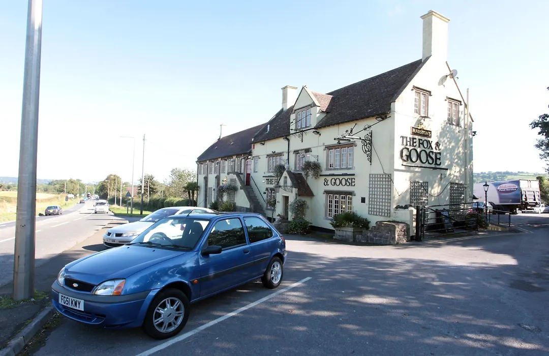 Fox & Goose, Barrow Gurney By Marston'S Inns-1