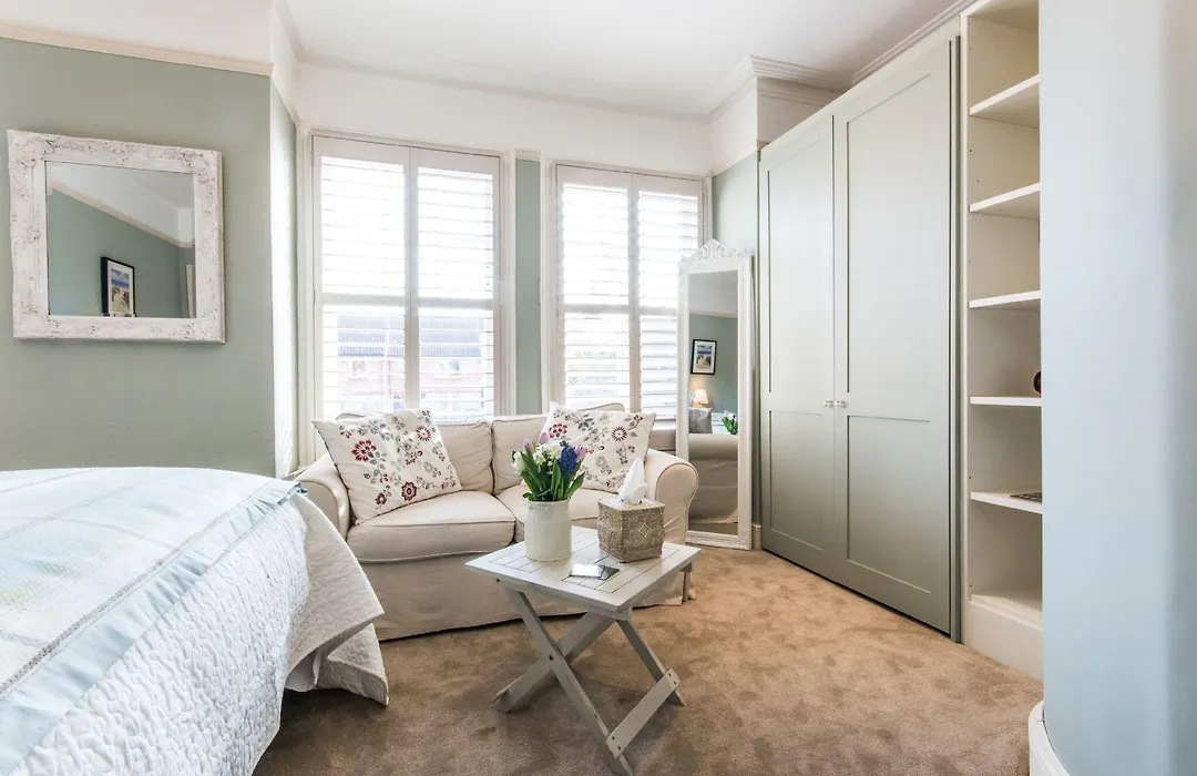 April House Weybridge - Boutique Guesthouse-1