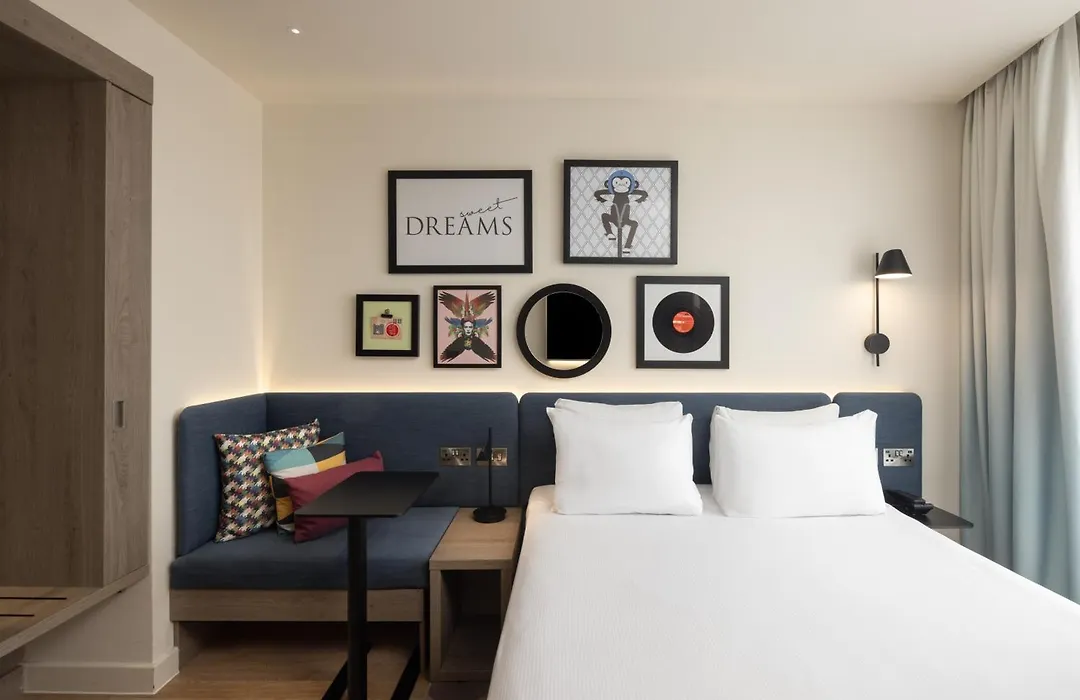 Hampton By Hilton London City-1