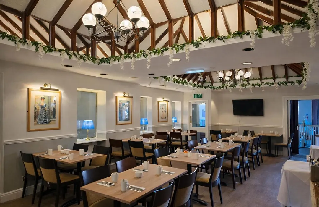 The County Hotel-1