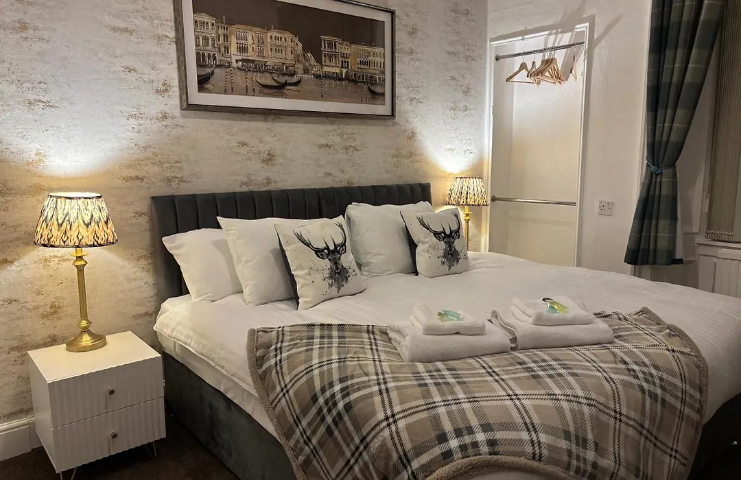 Brig O'Doon Guest House-1