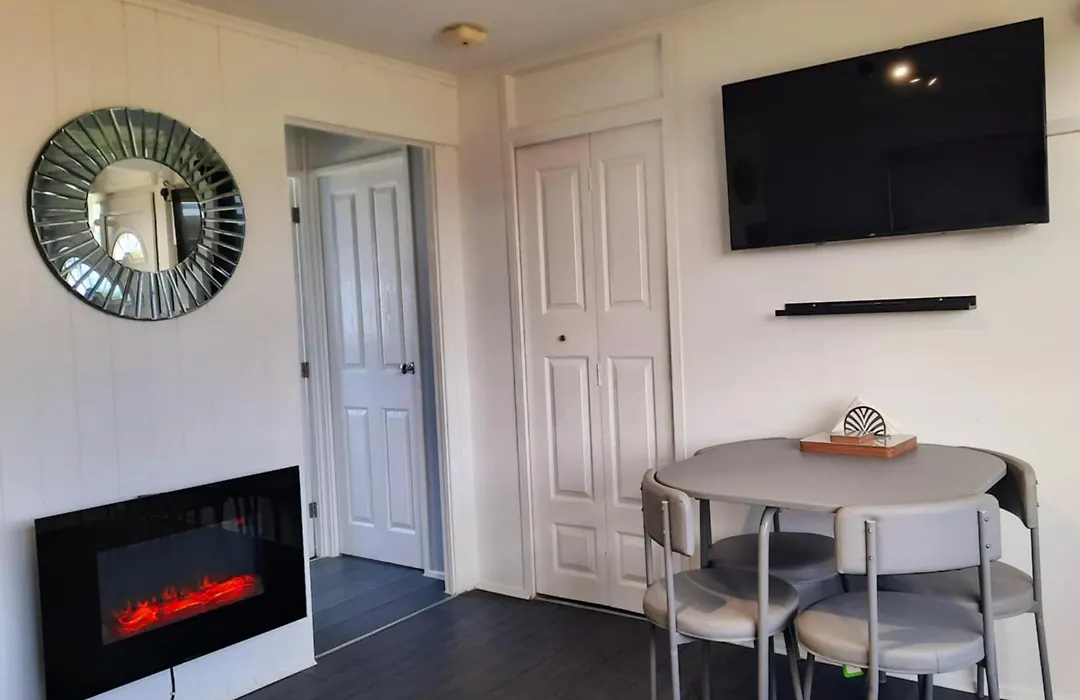 Sunbeach Chalets-1