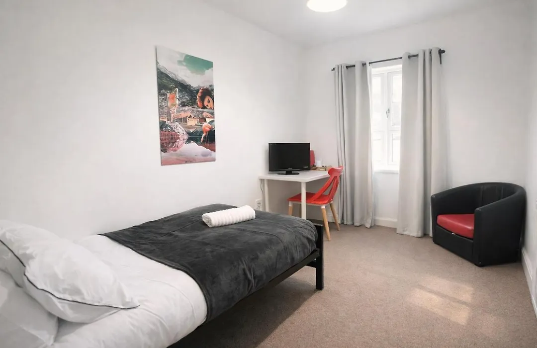 Best Deal - Kings Hotel-1