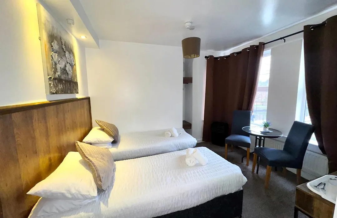 Riverside Hotel-1