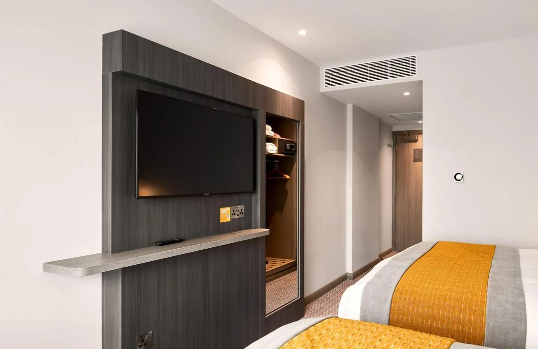 Maldron Hotel Glasgow City-1