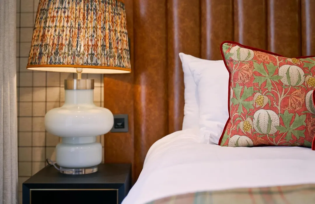 The Tophams Hotel-1