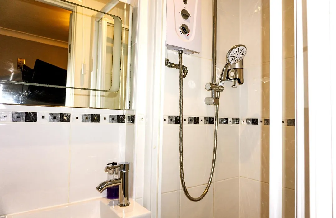 Kenley Hotel-1
