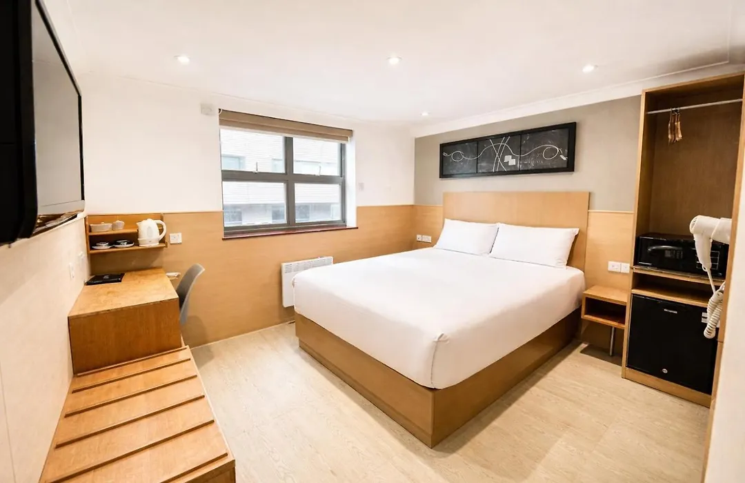 Eurotraveller Hotel- Express-1
