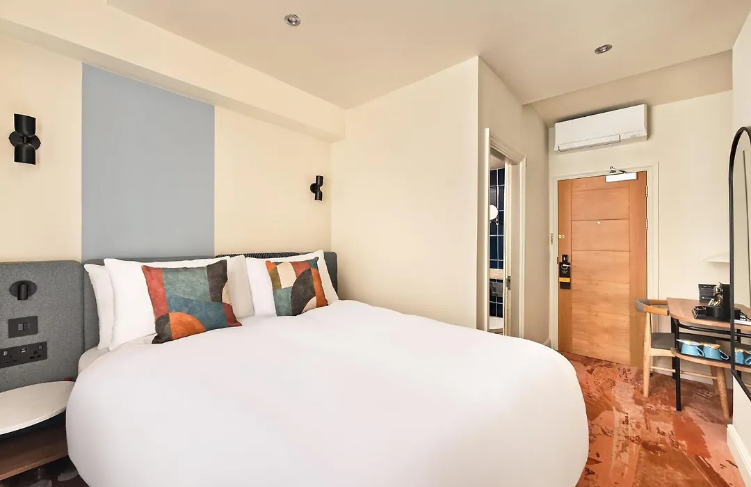 London Bloomsbury Square Hotel By Ihg-1