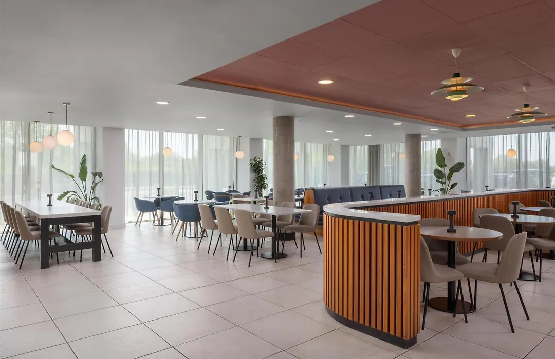 Hampton By Hilton London Stansted Airport-1
