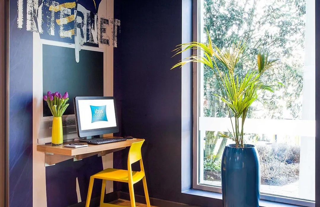Ibis Budget Beaconsfield-1