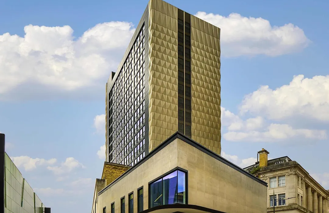 Mercure Newport-1