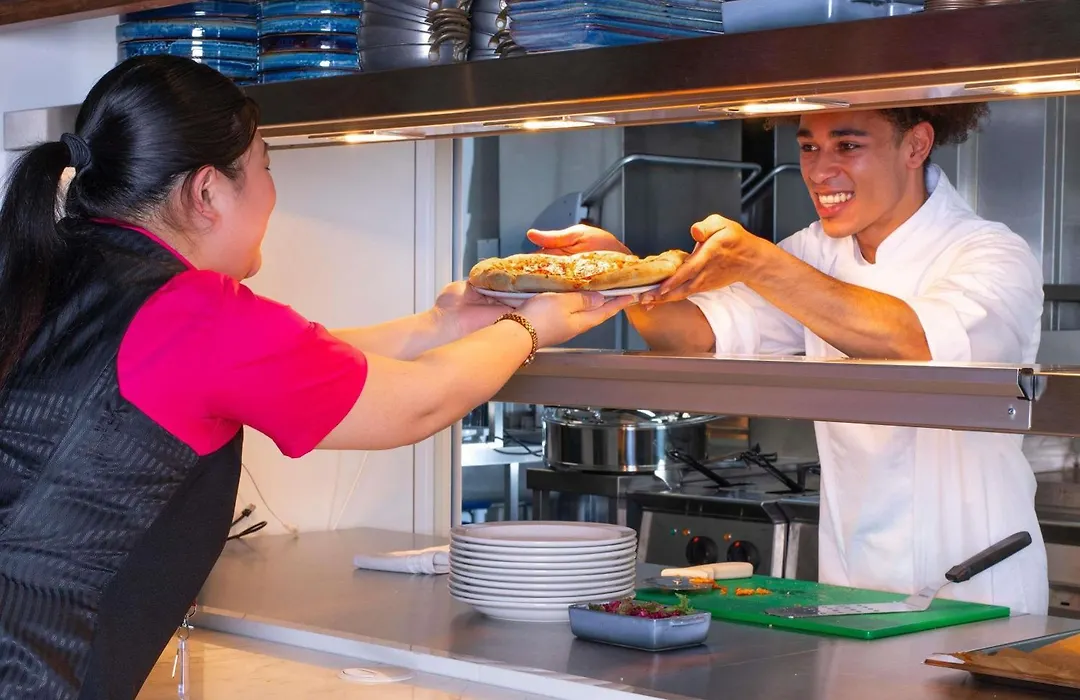 Ibis Styles London Gatwick Airport-1